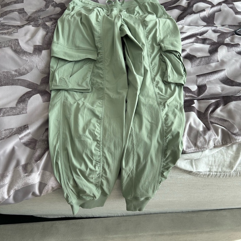 Women’s  Green Cargo Pants